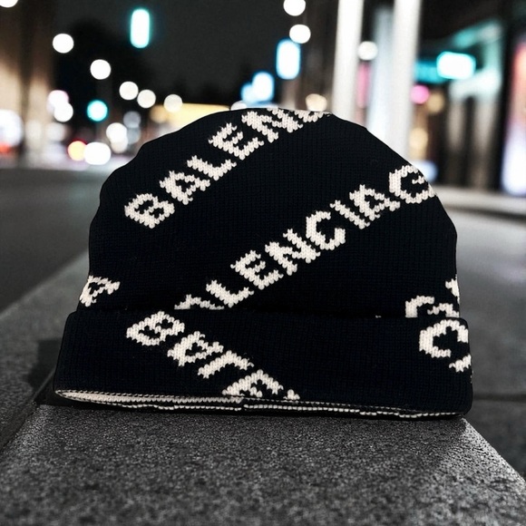 Beautiful Black and White Logo Sweater - Picture 2 of 3